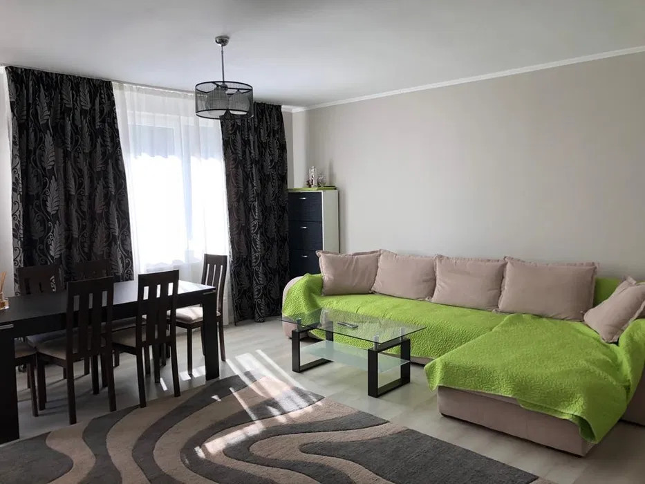 Apartament de 2 camere, 59 mp utili, balcon, parcare, Zona Vivo
