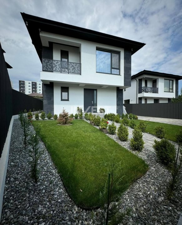 Casă Individuală de lux la cheie cu 4 camere în Bucium - 2