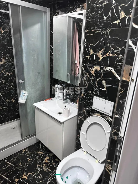 Apartament 3 camere decomandat-Baza 3-etaj intermediar - 5