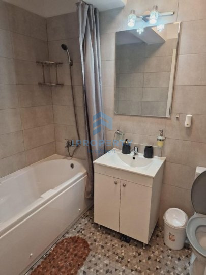Aparatorii Patriei - 2 camere - Centrala Proprie - Bloc 2020 - Etaj 1 - fotografie proprietate 8