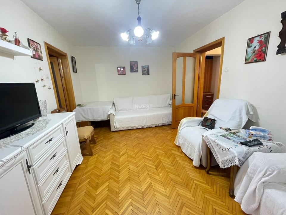 Apartament 3 camere-Podu Ros-Liceul Racovita-etaj 2 - 6