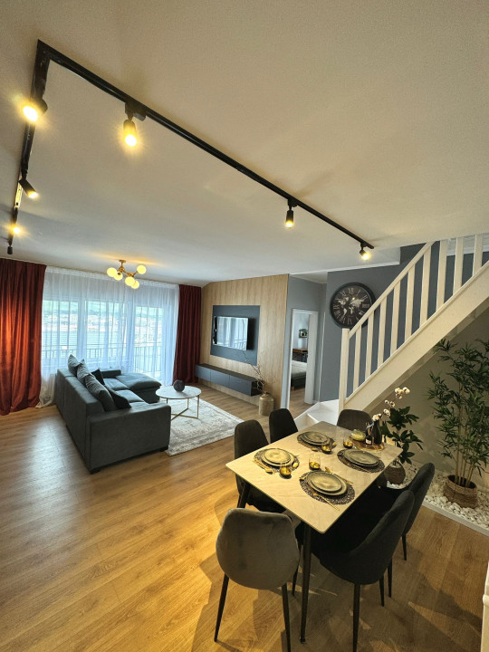 Apartament de 3 camere, 67 mp utili, 2 balcoane, Zona Teilor