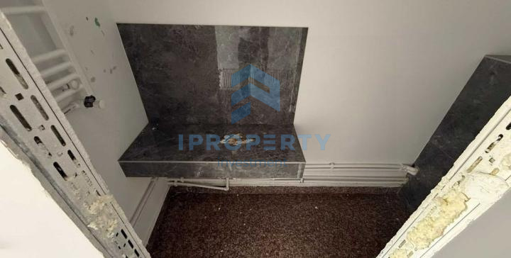Spatiu Comercial | 145 mp | Ghencea | Front stradal 10 m - fotografie proprietate 8