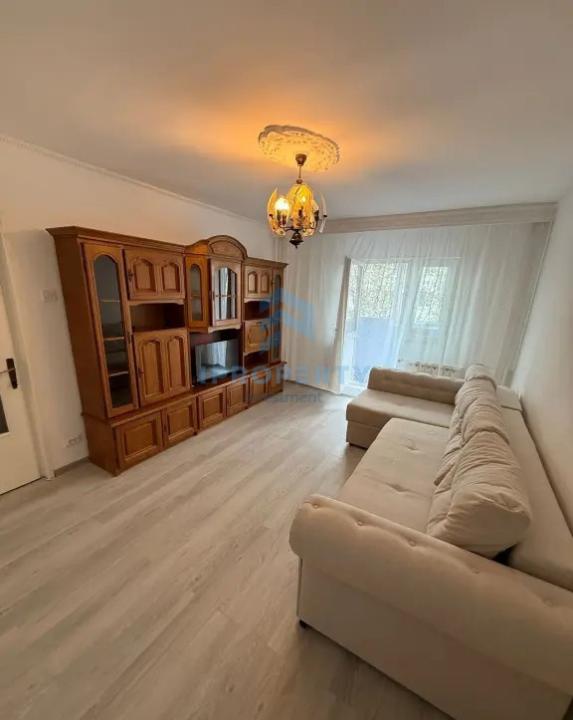 Închiriere Apartament 3 camere în Dristor Parcare Inclusă - fotografie proprietate 2