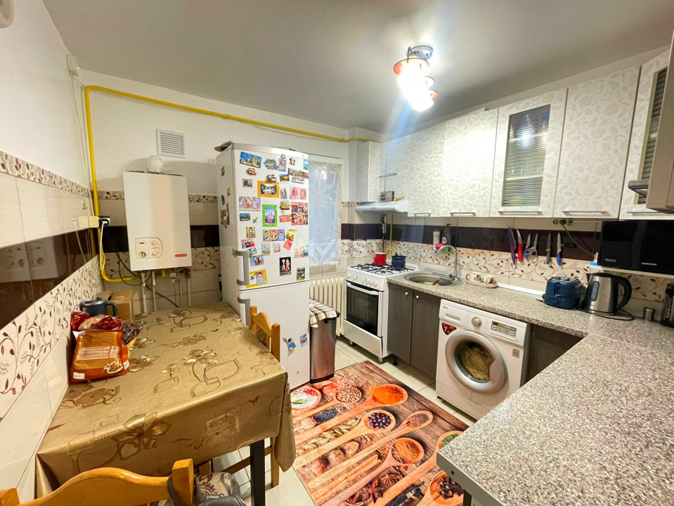 Apartament 2 camere-52 mp-etaj 1-Podul de Piatra - 6