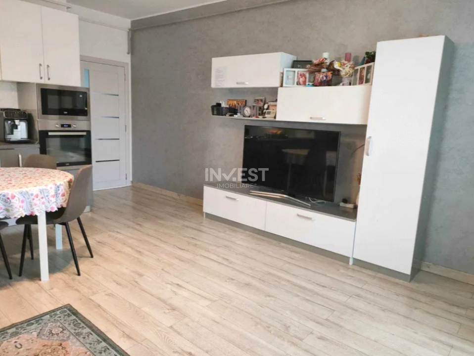 3 CAMERE ET.1 BLOC NOU ROND PACURARI - 1