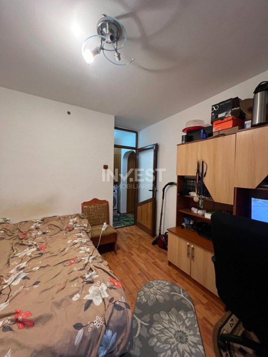 Apartament 2 camere decomandat-Podul de Fier-bloc 1982 - 3