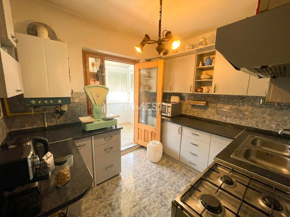 Apartament 3 camere decomandat-Tomesti-71 mp-bloc reabilitat - 7