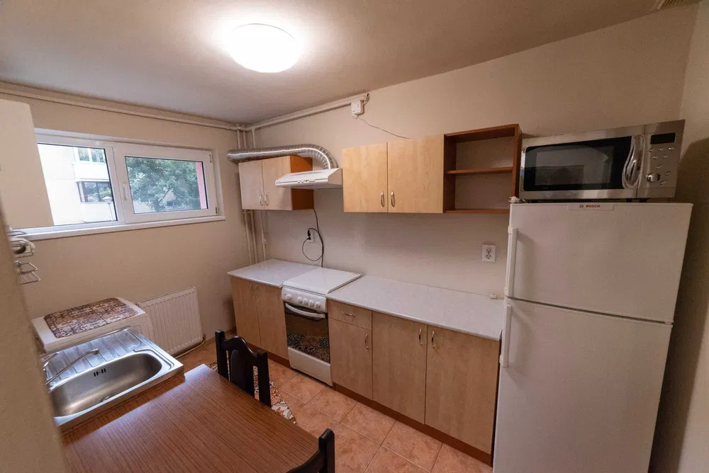 Apartament  de 2 camere decomandate , 55 mp utili, balcon, parcare, Grigorescu