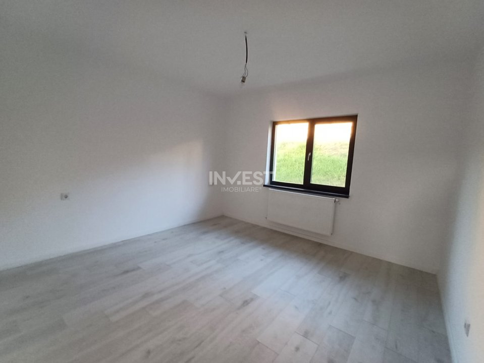 Casă parter, 3 camere, 818 mp teren, zona Valea Adanca - 10