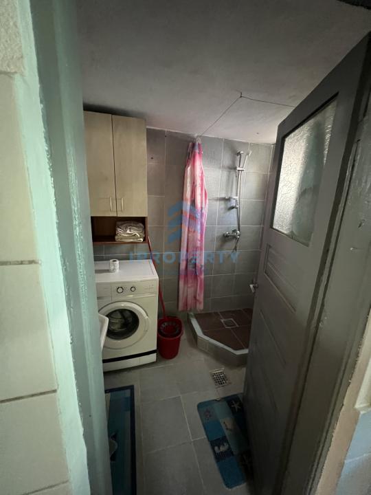 Casa de vanzare, teren 250m, Republica, Hala laminor - fotografie proprietate 10
