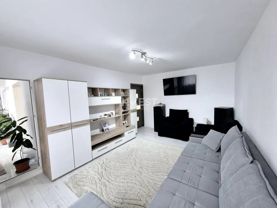 Apartament 3 camere decomandat, renovat modern, 75 mp, cu balcon- CUG - 2