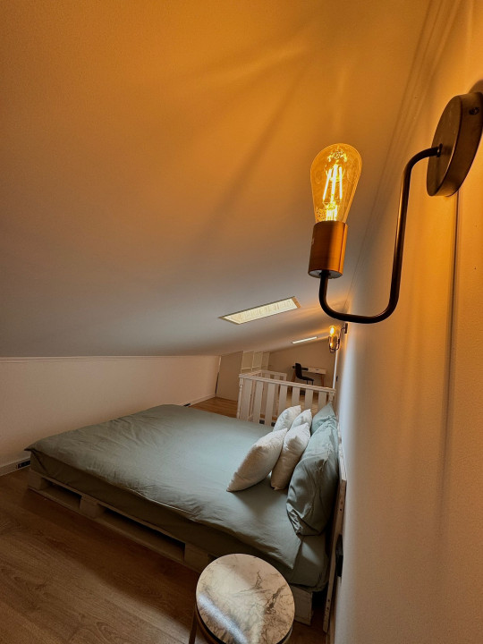 Apartament de 3 camere, 67 mp utili, 2 balcoane, Zona Teilor