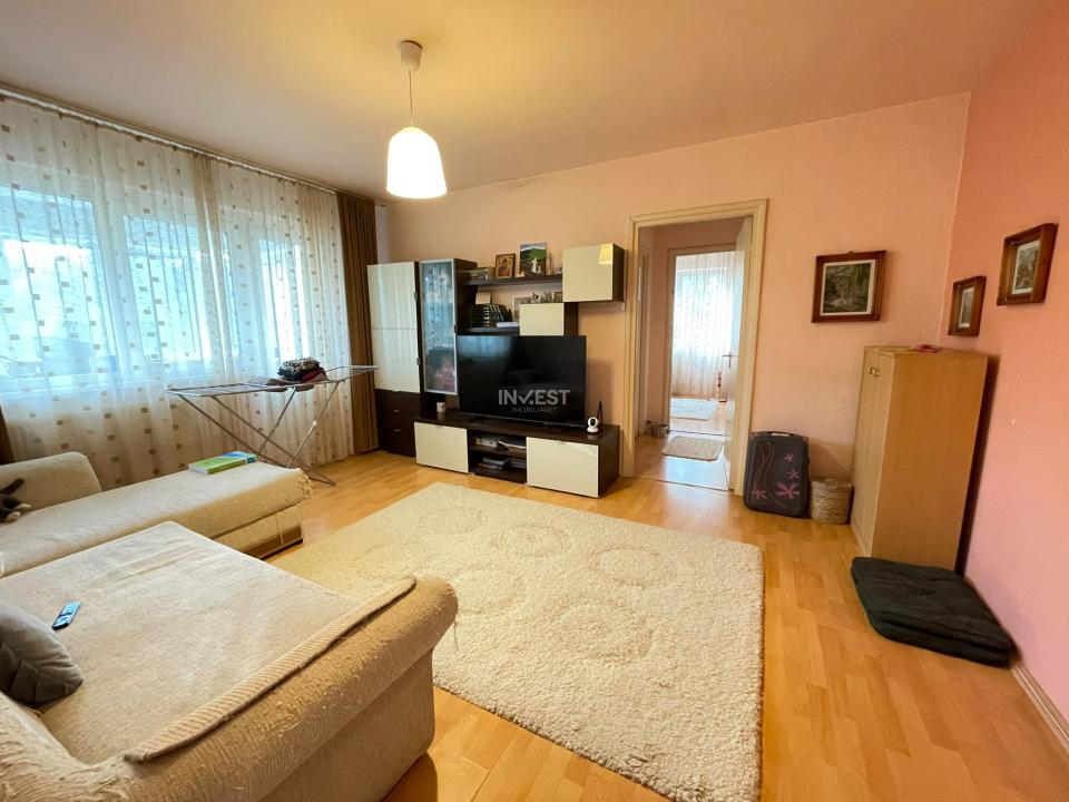 Apartament 2 camere-Podu ros-Splai Bahlui-etaj intermediar - 1