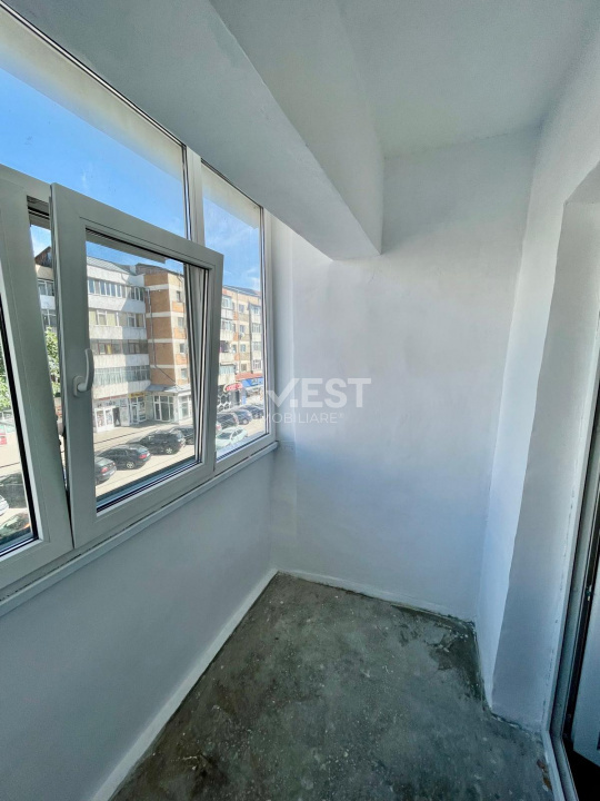 DE VANZARE-APARTAMENT 4 CAMERE-GALATA - 8