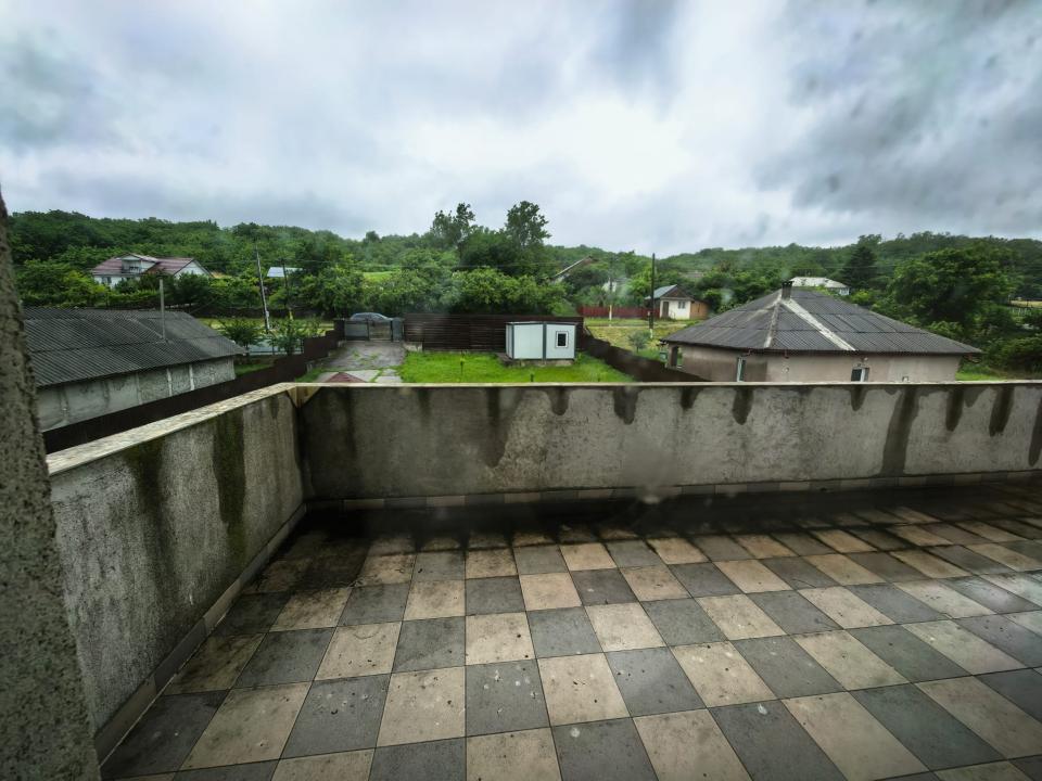 Comision 0%, Casa cu etaj si mansarda, 7.200 mp teren, comuna Probota