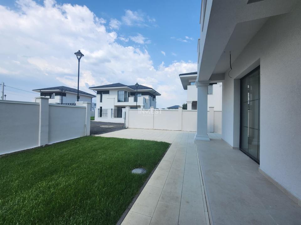 CASA PREMIUM , 5 CAMERE , 3 BAI, 175MP UTILI TOTALI, 500 MP TEREN - 9