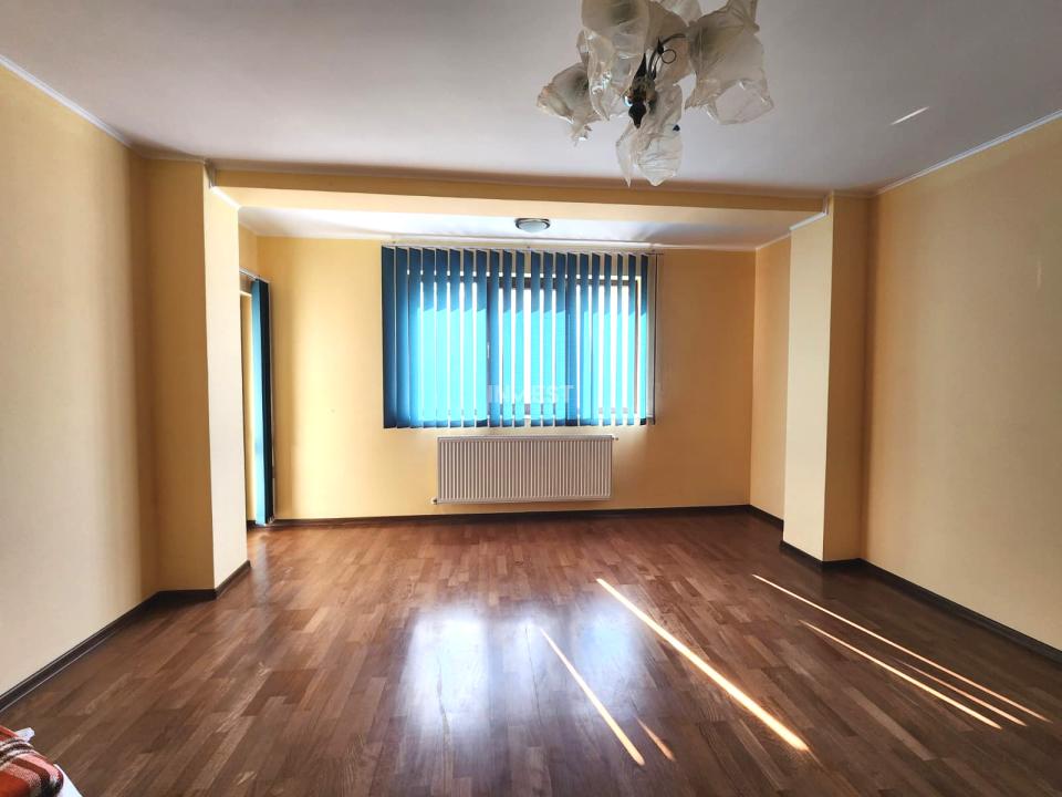 Apartament cu 2 camere decomandat, etaj 1 - 75 MP - bloc nou în Nicolina  - 1