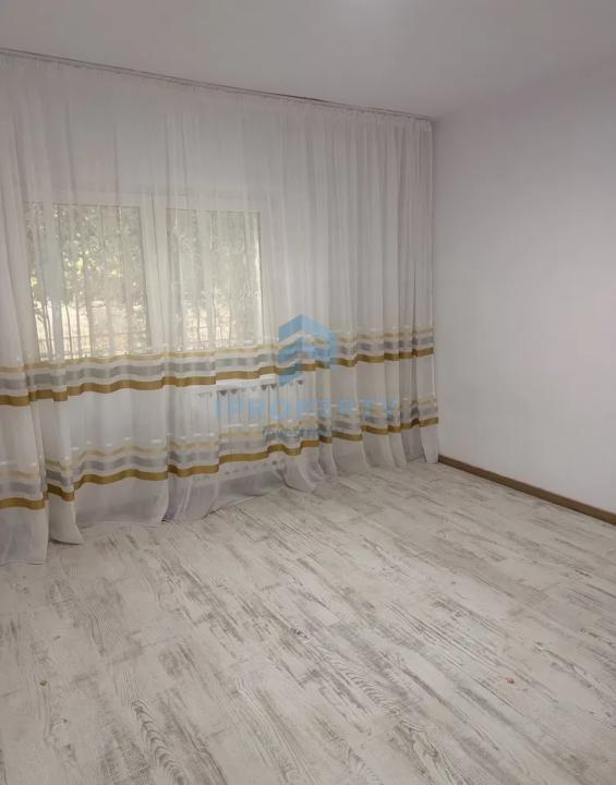 Închiriere Apartament 4 camere în Vitan - fotografie proprietate 7