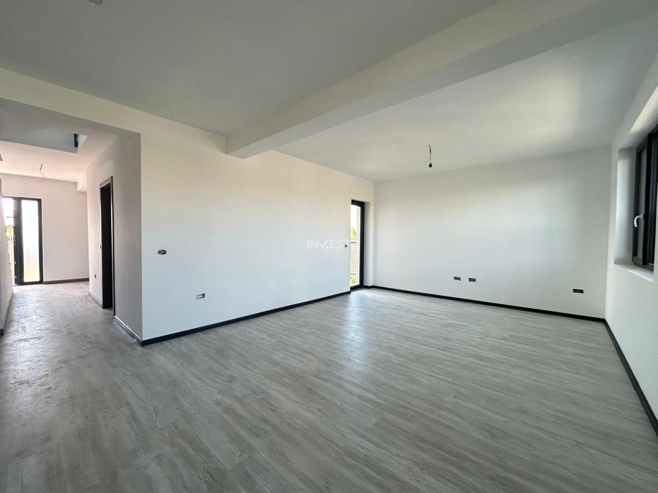 Vilă cu 4 camere Valea Lupului-Iași - 9