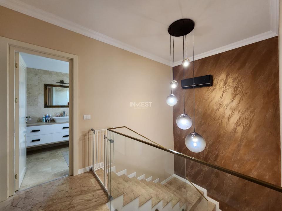 CASA ZONA PODISUL INSORIT , 100 MP UTILI , 380 MP TEREN - 22