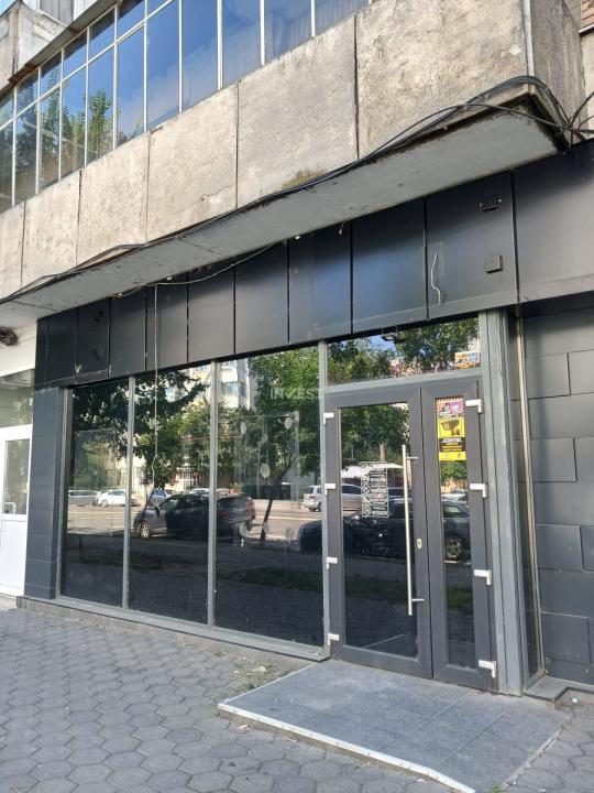 Spatiu comercial 160 mp de inchiriat pe Bd. Dacia, vad excelent - 4