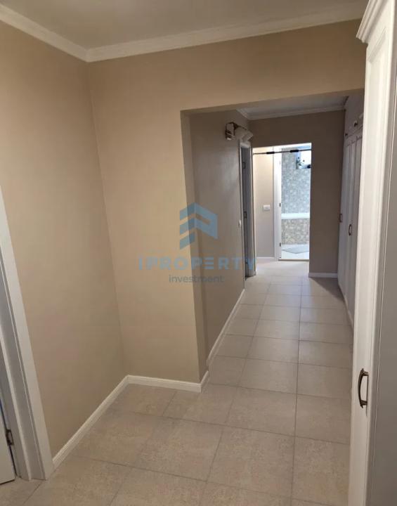 Închiriere Apartament 3 camere în Sebastian Centrală si Loc de Parcare - fotografie proprietate 6