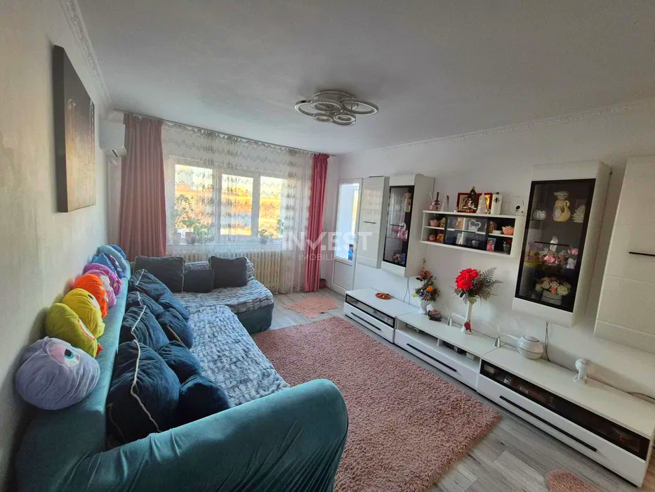 Apartament 3 camere-Podu Ros-Liceul Emil Racovita - 2