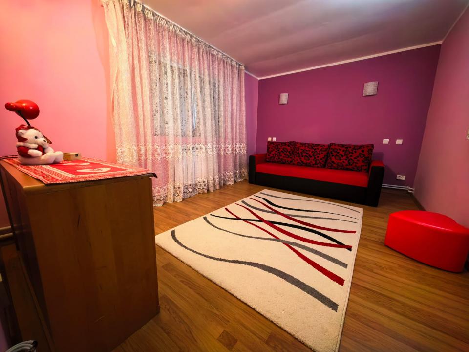 Comision 0%, Casa cu etaj si mansarda, 7.200 mp teren, comuna Probota