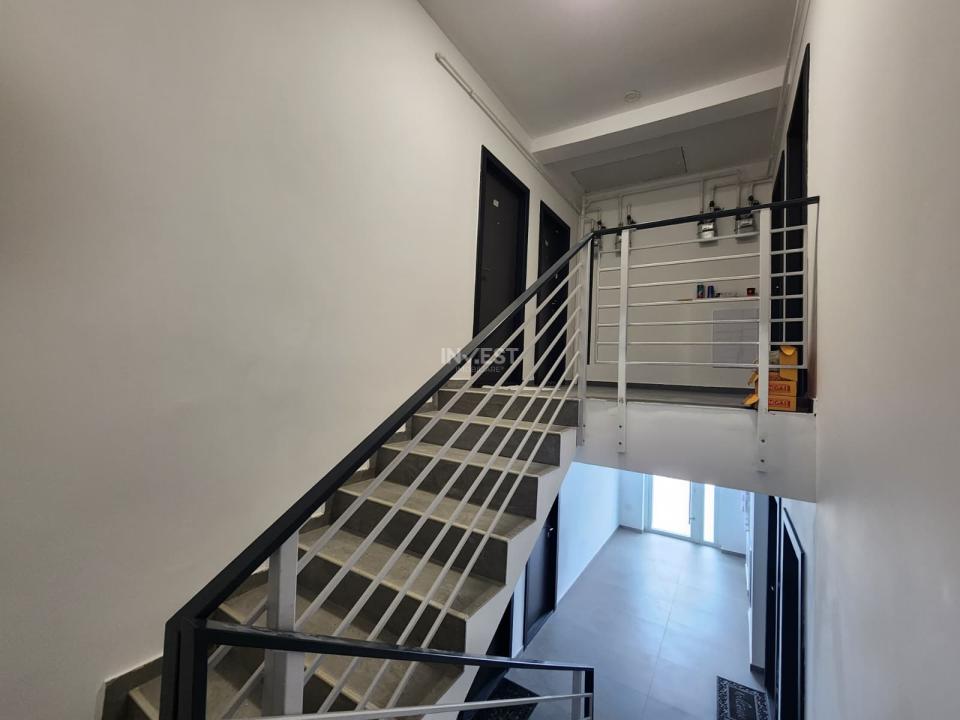 APARTAMENT 1 CAMERA+ZONA DE DINING, ETAJ 1 , LOC DE PARCARE INCLUS, COMISION 0 - 8