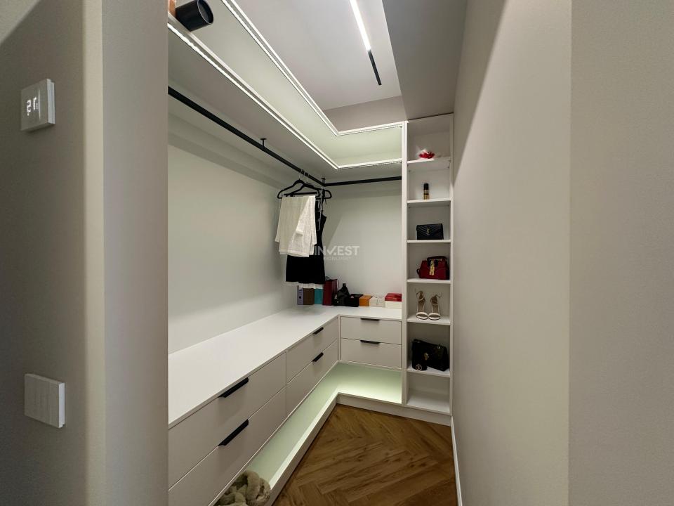 Apartament Deosebit De 3 Camere In Azimut-Copou - 12