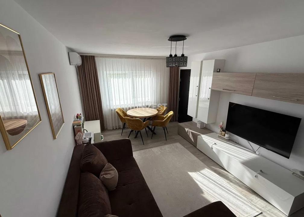 Apartament cu 3 camere decomandat, zona Nicolina (str. Orientului) - 1