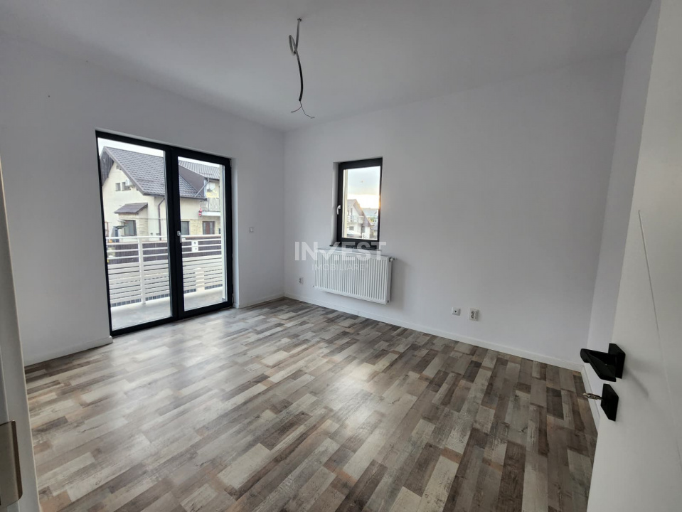 CASA 4 CAMERE, 2 BAI, 440 MP TEREN, MIROSLAVA - 14