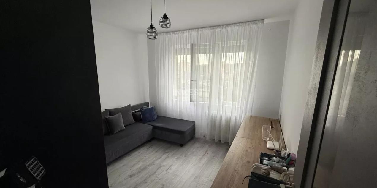 3 camere-Renovate-Alexandru cel bun-Restaurant Rita - 4