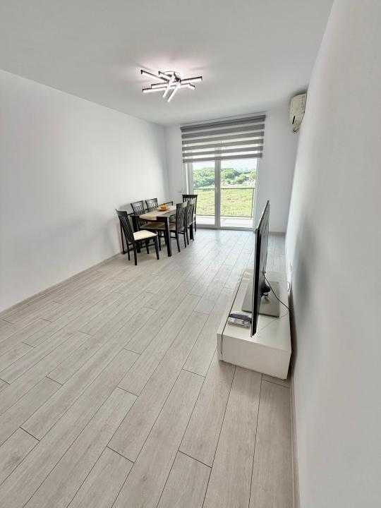 Garsoniera complet mobilata - bd. Timisoara 101N - loc parcare — Timisoara