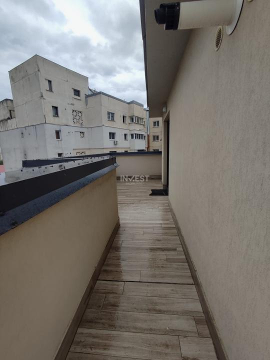 Penthouse cu 2 camere si 2 terase , 550 euro - Nicolina - 8