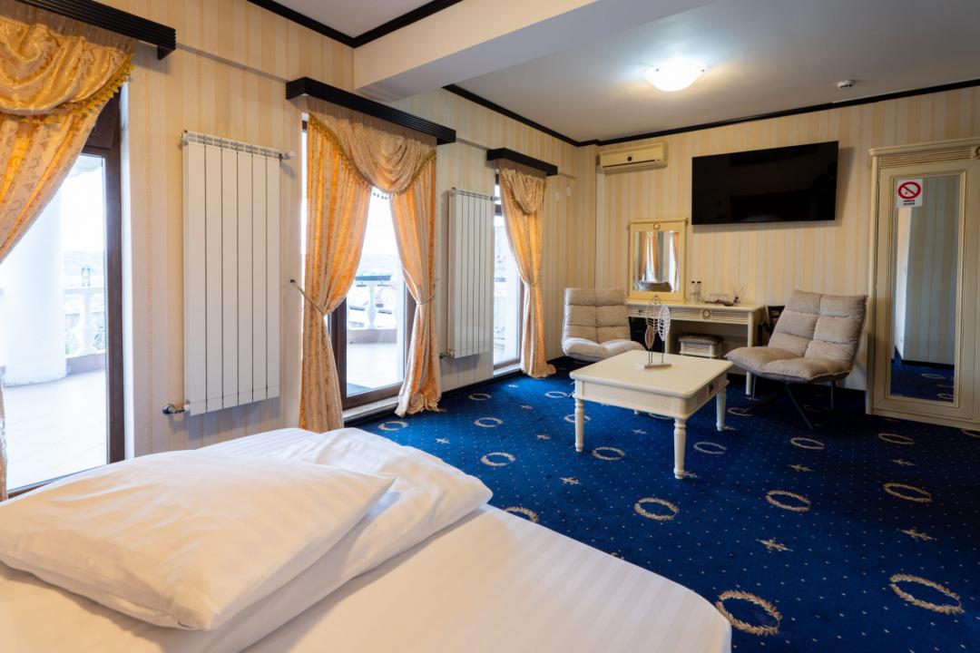 Hotel de vânzare, ideal pentru horeca sau clinică medicală