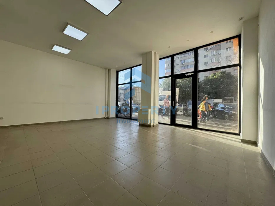Spatiu Comercial 100 Mp Stefan Cel Mare Vitrina 7Ml  - fotografie proprietate 8