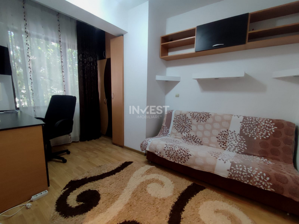 Apartament 1 camera, decomandat, Podul de Piatra - 1