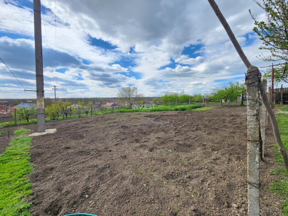 CASA INDIVIDUALA , 140 MP UTILI , 2100 MP TEREN ZONA PODUL ILOAIEI-SAT TOTESTI - 12