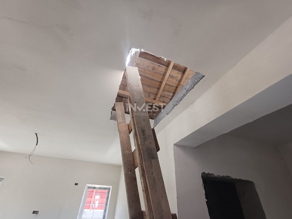 CASA INDIVIDUALA 4 CAMERE + BECI , PLACA DE BETON PESTE ETAJ , VALEA ADANCA  - 10