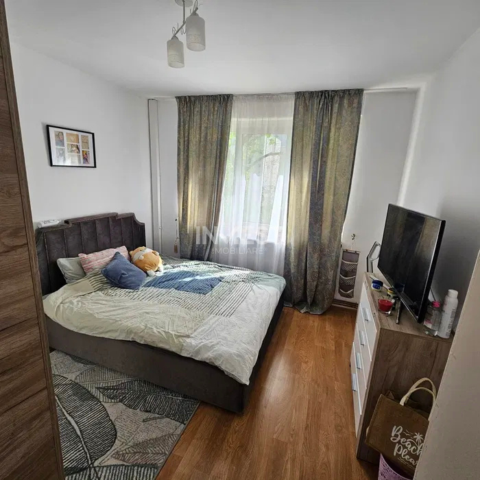 Apartament 2 camere-Podu Ros-Piata Nicolina-etaj 2 - 1