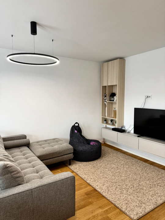 Apartament 2 camere, etaj intermediar,finisaje premium,parcare, str. Avram Iancu