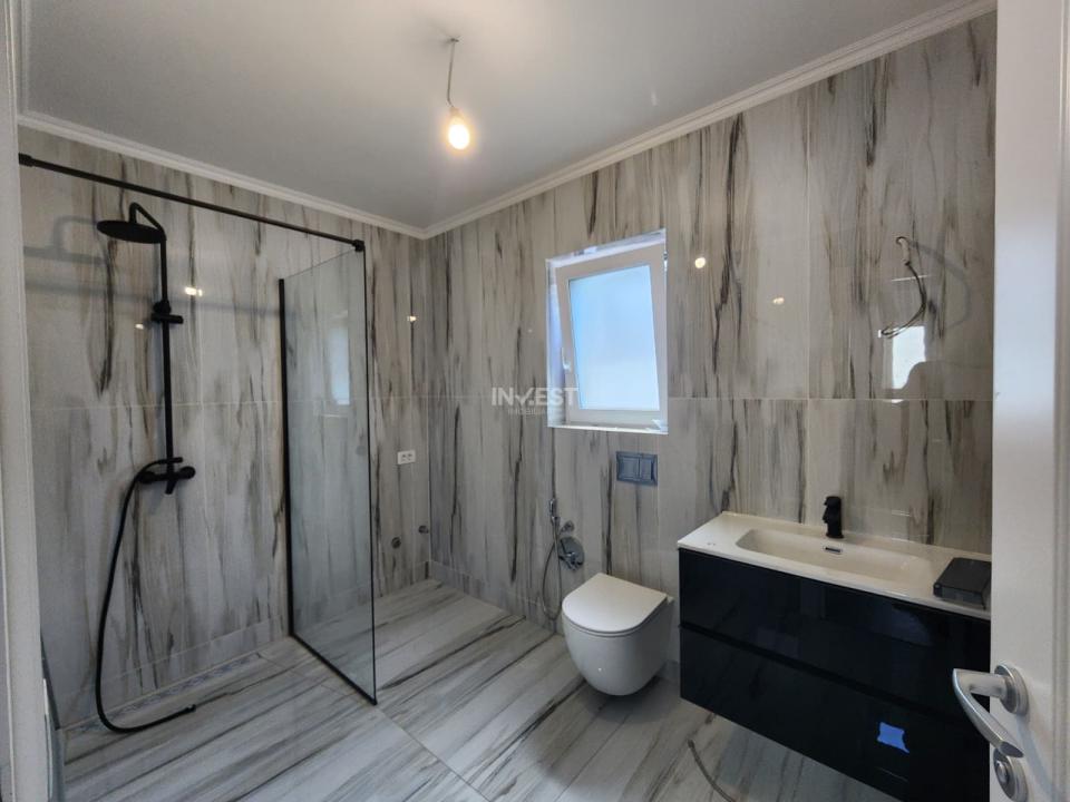 CASA INDIVIDUALA , VALEA ADANCA , 135MP UTILI , 430 MP TEREN - 1