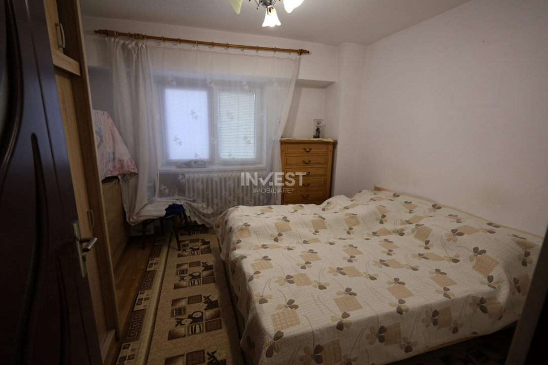 Apartament de vanzare, 4 camere, decomandat, zona Pacurari-Pizza Smile, Iasi  - 1