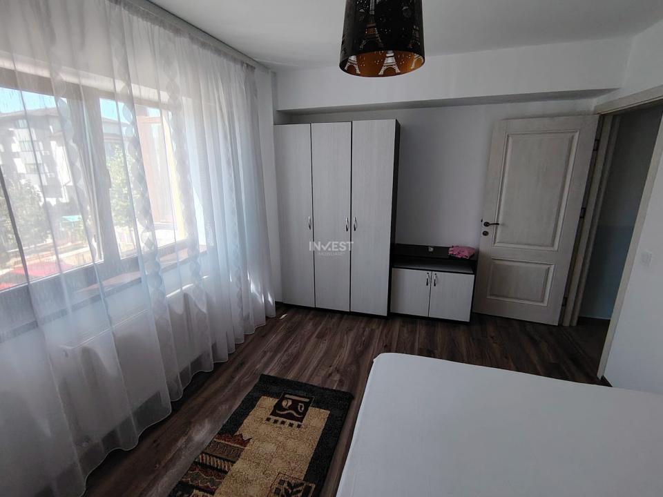 Apartament spatios cu 3 camere, decomandat, CUG - 8