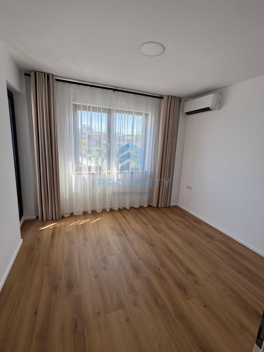Închiriere Casă 5 camere în Pipera, P+ 2 ETAJE, PARCARE, CURTE, CENTRALA - fotografie proprietate 17