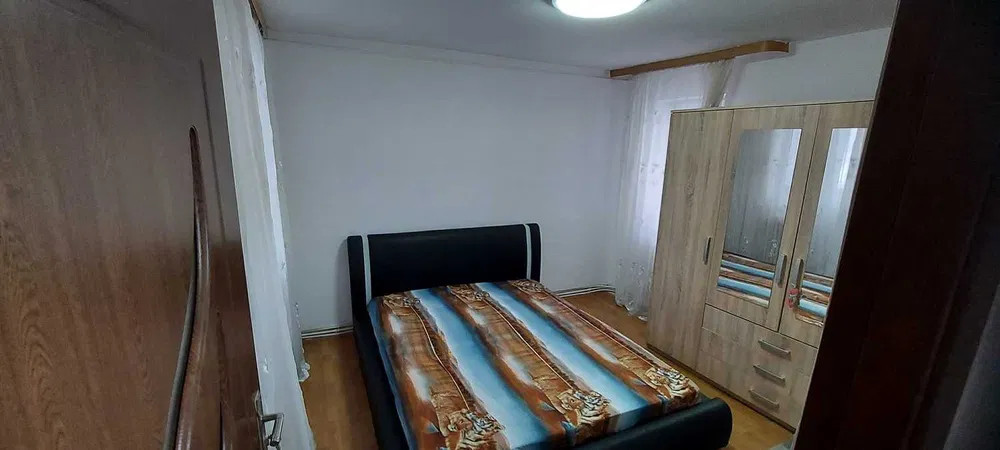 Apartament de 3 camere, 66 mp utili,  2 balcoane, Zona Manastur