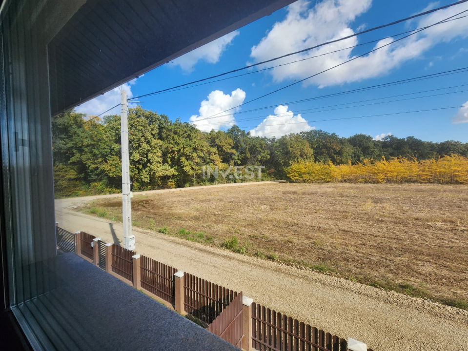 DUPLEX COMPLET, ALCATUIT DIN 2 UNITATI, 240 MP UTILI SI 500MP , 8 CAMERE, 2 BAI - 2