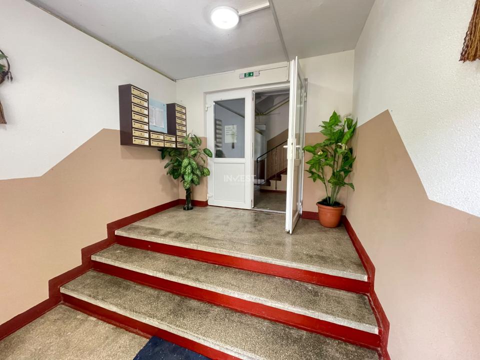 Apartament 3 camere decomandat-Tomesti-71 mp-bloc reabilitat - 9